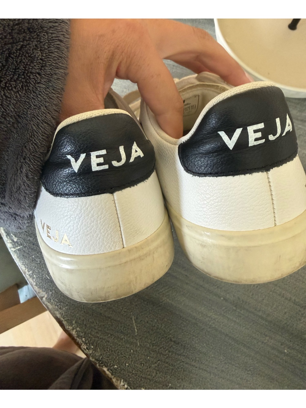Veja Campo Sneaker - Picture 8 of 9